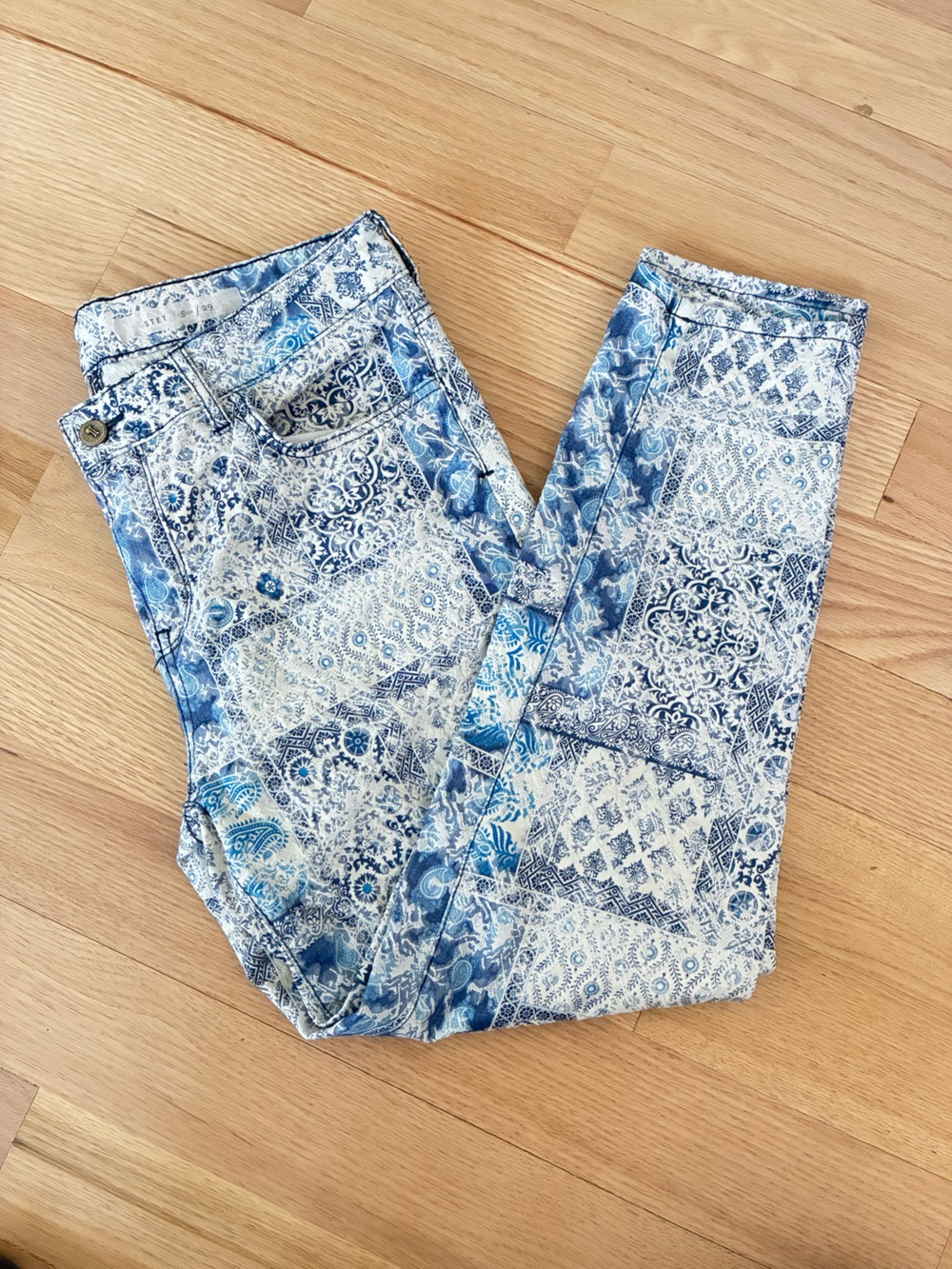 Pilcro Blue & White Printed Skinny Jeans